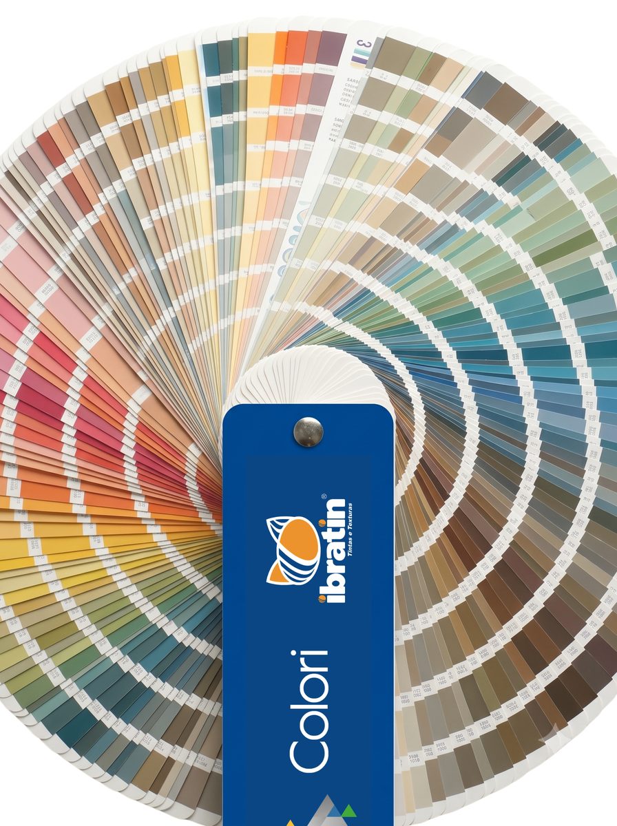 Leque do catálogo Ibratin Colori aberto